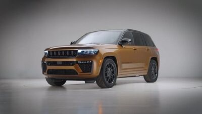  Jeep Grand Cherokee: la versione aggiornata del SUV inizia ad arrivare nelle concessionarie 