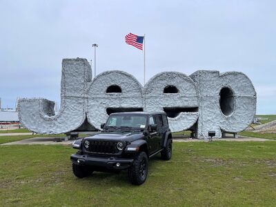  Stellantis celebra la 250.000esima Jeep Wrangler 4xe prodotta a Toledo 