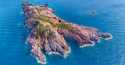  In Sardegna c'è un borgo che prende il nome da un'isola rossa: ecco quale 