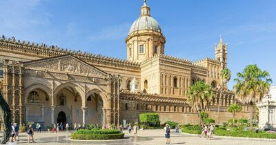  Come muoversi con i mezzi pubblici e privati A Palermo 