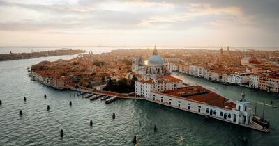  Il nuovo ticket d'ingresso a Venezia 2025: Quanto Costa e chi non paga 