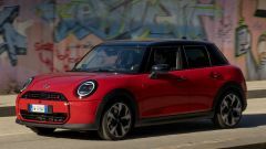  Prova Nuova Mini Cooper S 5p.: scopriamo design, interni, come va su strada e i consumi 