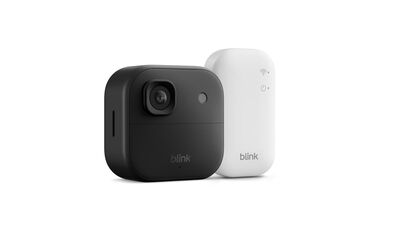  Blink Outdoor 4 in offerta su Amazon: videocamera di sicurezza smart con autonomia fino a 2 anni al 50% di sconto 