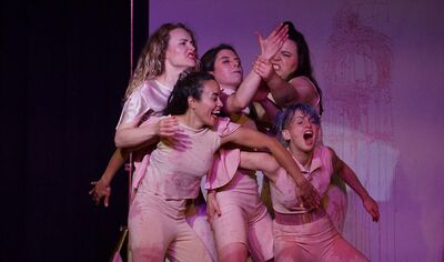  Bravo girl - I tempi cambiano - Töchter der Kunst - Mercoledì 15 e giovedì 16 marzo al Teatro No'hma 