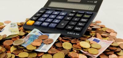  Tasse, le scadenze di oggi 22 agosto: quali sono/ 168 adempimenti fiscali nel Tax day 