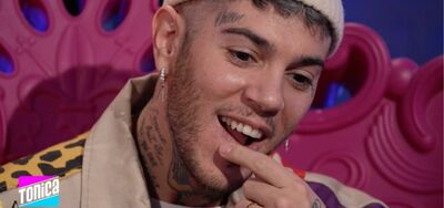  Emis Killa 'Riccione come Marsiglia, Paura dopo le 18 a girare'/ 'Servirebbero manganellate sulle ginocchia' 
