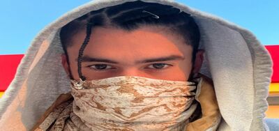  Bad Bunny lancia il telefono di una fan/ Il rapper portoricano si sfoga su Twitter 