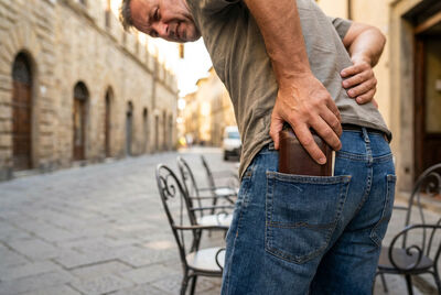  Tieni il portafoglio nella tasca posteriore? Perché il piriforme potrebbe infiammarsi 