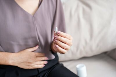  Farmaci per la cura dell'aerofagia: quali sono? 