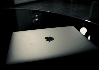  Amazon, è FESTIVAL Apple: dagli iPhone ai Mac, tutte le offerte STREPITOSE di oggi 