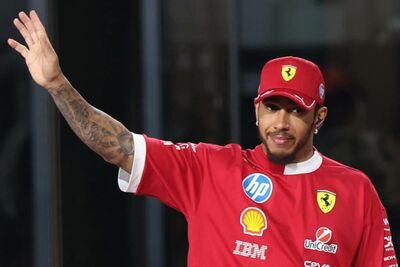  Hamilton, cosa c’è dietro la sua crisi? Ecco il vero motivo del tracollo in Ferrari 