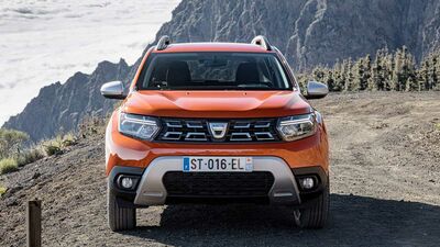  Dacia Duster: SUV, integrale e inarrestabile 