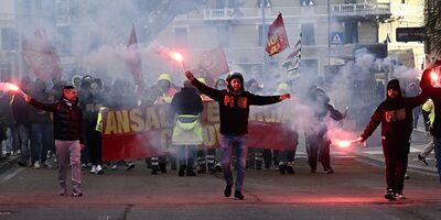  I lavoratori dell'ex ILVA di Genova temono di perdere tutto 