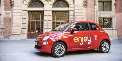  Dal 2026 a Milano, Torino, Firenze, Roma e Bologna le auto del servizio di car sharing Enjoy non si potranno più lasciare ovunque 