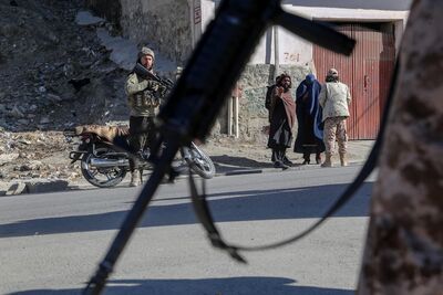  A Kabul diverse persone sono state uccise in un'esplosione in un albergo  