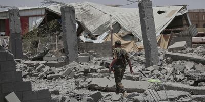  Gli Houthi dicono che 68 persone sono state uccise da un attacco aereo degli Stati Uniti su un centro di detenzione per migranti nello Yemen 