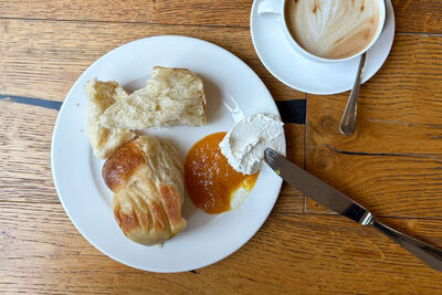  La colazione si è data un tono 