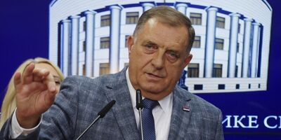  Milorad Dodik, presidente dell'entità serba della Bosnia Erzegovina rimosso per una condanna, non si è ricandidato 