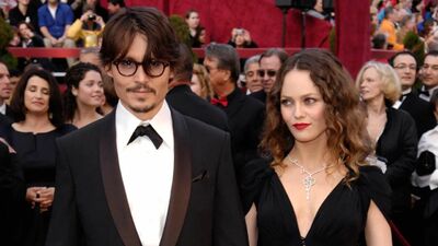  Johnny Depp non ha dimenticato Vanessa Paradis: 'Tanti ricordi incredibili' 