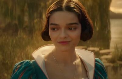  Biancaneve: il remake Disney è stato scritto da 7 persone diverse, inclusa Greta Gerwig 