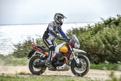  Moto Guzzi V85tt: Tutte le novità della Versione 2021 