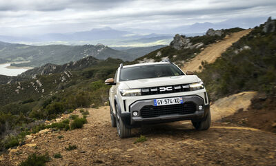  Dacia Duster 4x4: Una Prestazione Off- Road Eccellente 
