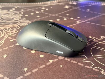  Recensione dell'Akko V9 Dash Ultra: Mouse per il gaming ultraleggero e conveniente con frequenza di polling di 8 kHz 