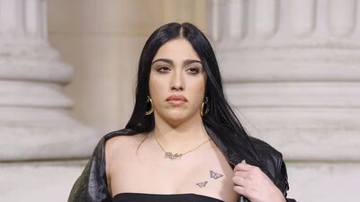  'Ma vuole battere la mamma?'. Madonna, la figlia Lourdes dà scandalo: il Look più audace è il suo 
