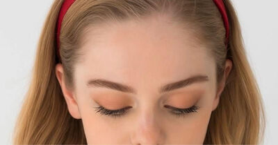  Sono visti come accessori versatili che combinano funzionalità e stile, perfetti per aggiungere un tocco festivo 