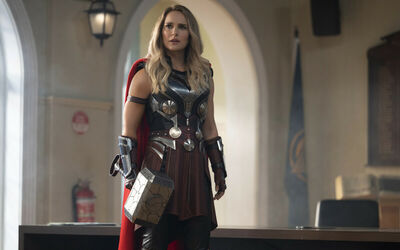  Natalie Portman trasformazione in Thor Love and Thunder 