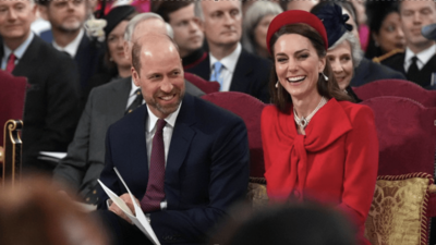  L’omaggio della principessa Kate alla Regina Elisabetta e a Lady Diana 