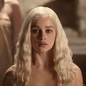  Emilia Clarke Di Il Trono Di Spade: io obbligata a fare le Scene Di nudo 