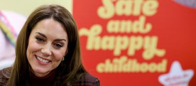  È proprio Kate Middleton bambina che canta a teatro! Il video che sorprende 