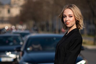  Socialite, it girl, influencer. Con il sangue blu, ma senza obblighi 