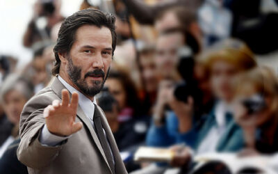  Cosa avrà mai fatto Keanu a Matthew per meritare tutto questo? 