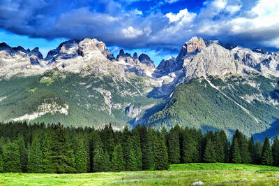  Montagna di Viaggi : Dolomiti di brenta: cosa vedere, escursioni e sentieri trekking da Baita Valon 