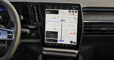  Waze, prima volta su Android Automotive: si parte da due Renault 