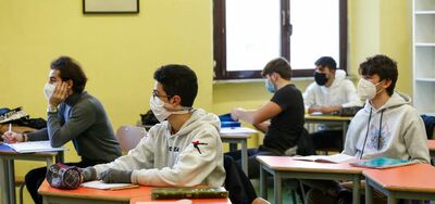  Scuola, manca piano riaperture/ Stallo su protocollo Covid, Spazi e aerazione 
