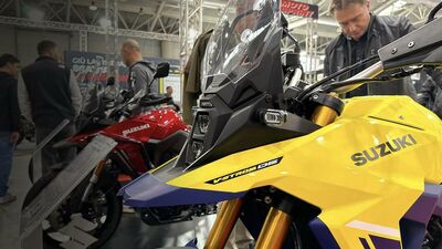  Suzuki a MotoDays 2025: dalla GSX-8R Trofeo alle V-Strom, fino al ritorno della DR-Z 400 [VIDEO]