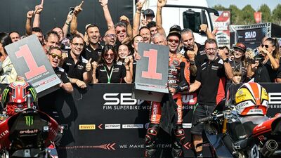  SBK 2025 GP d'Italia a Cremona. Tra Bulega e Toprak si fa strada la Yamaha di Locatelli. Occhio a Petrucci - Superbike - Moto. it 