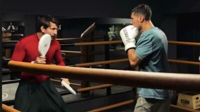  MotoGP 2026, Toprak Razgatlioglu si prepara al debutto: allenamento di boxe come Rocky Balboa [VIDEO]