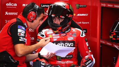  MotoGP 2025. GP di Valencia. Pecco Bagnaia, 14° alla fine del venerdì: Siamo andati nella direzione sbagliata