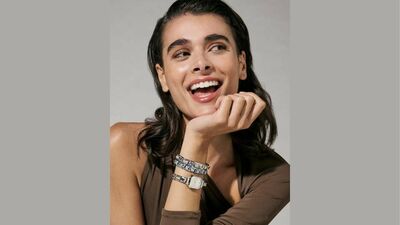  Il gioiello che racconta un traguardo: perché regalare un bracciale di laurea è il gesto più autentico 