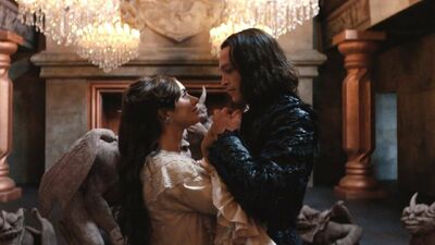  La chiamano MALATTIA DI DRACULA, e prova che i vampiri sono tra noi | Se noti questi sintomi, stai alla larga da luce e aglio 