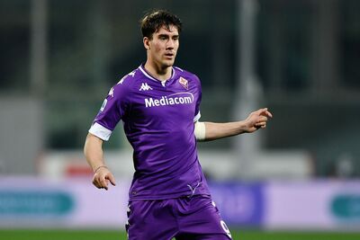  Esplode la rabbia dei tifosi Viola contro Vlahovic