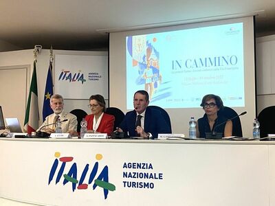  Turismo religioso e cammini storici: viaggio immersivo con gli occhi della Sindone 