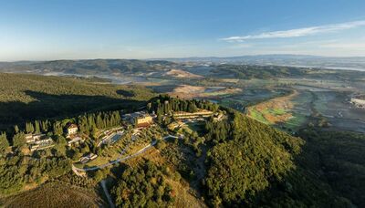  Un paradiso nascosto a due passi da un borgo italiano famosissimo è stato premiato 