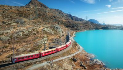  Vista a 360 gradi sulle Rocky Mountains? Si può, con un viaggio panoramico in treno: ecco le tratte più belle del mondo 