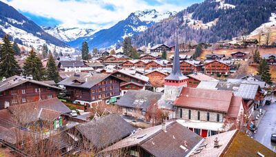  Hotel da 18.000 euro a notte, ecco Gstaad, la meta luxury della Svizzera 