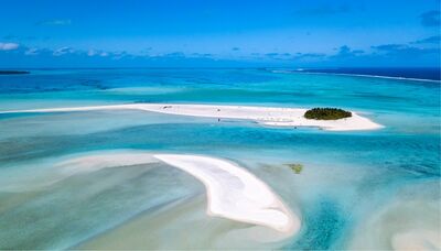  È la laguna più bella del mondo: qui il tempo rallenta e le palme celano segreti 